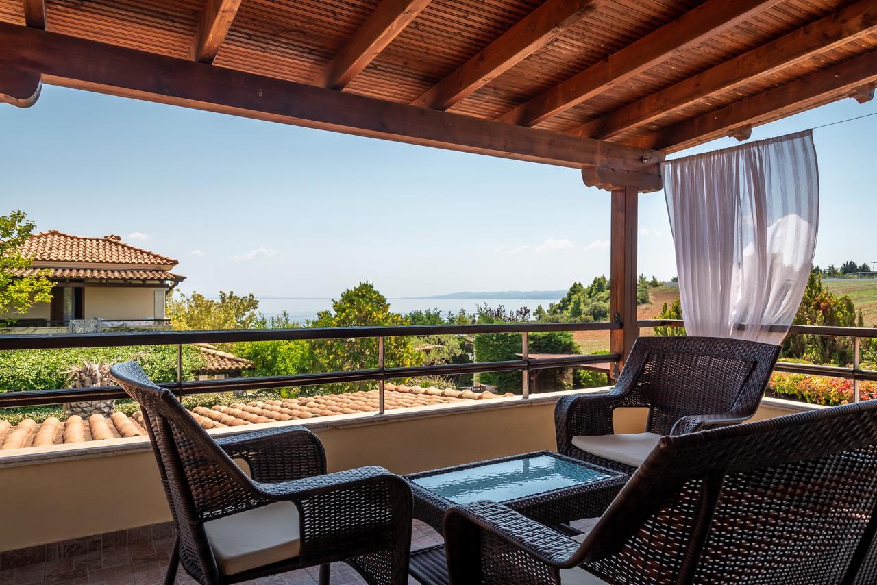 Blue Thea Luxury Villa In Afitos Afytos Exterior foto