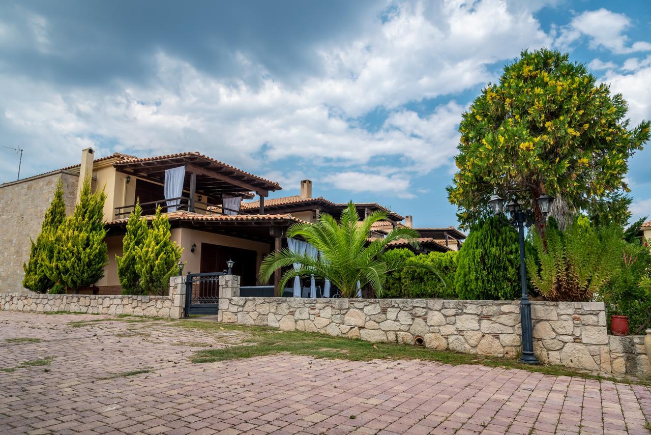 Blue Thea Luxury Villa In Afitos Afytos Exterior foto