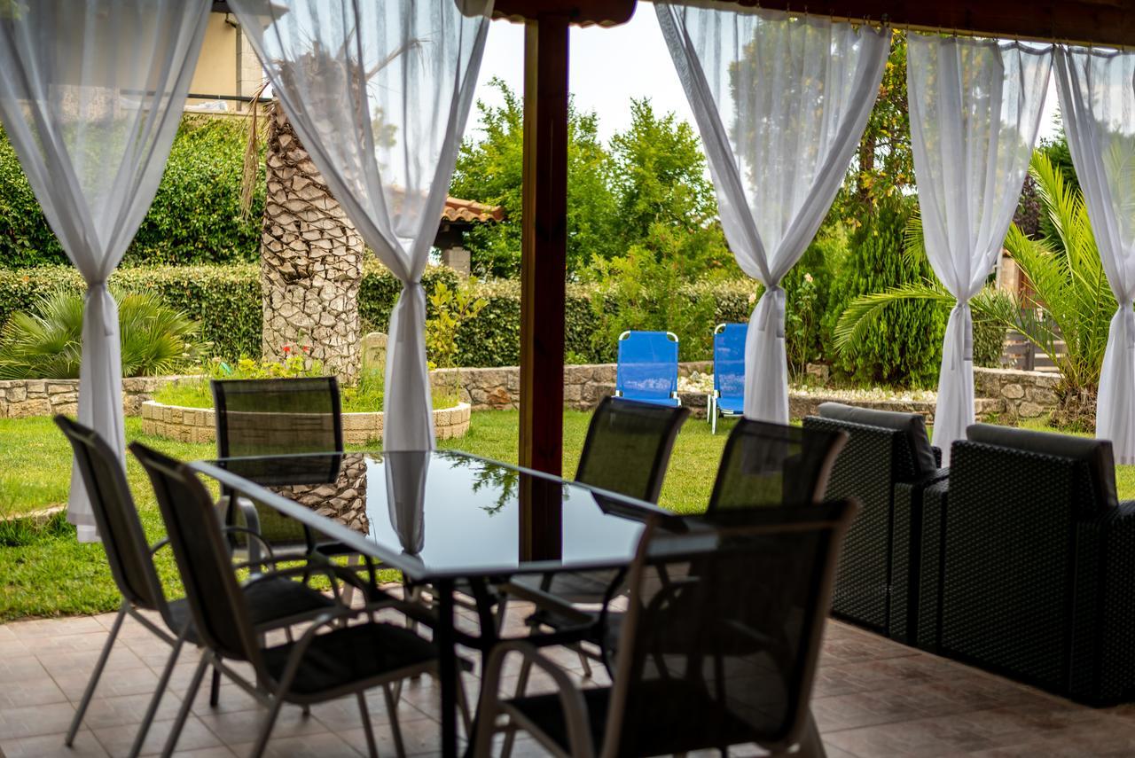 Blue Thea Luxury Villa In Afitos Afytos Exterior foto