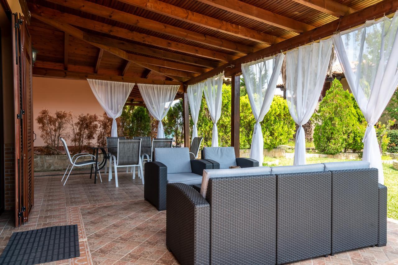 Blue Thea Luxury Villa In Afitos Afytos Exterior foto